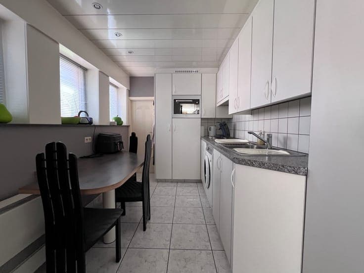 Instapklare woning met 4 slaapkamers, dubbele garage en l...