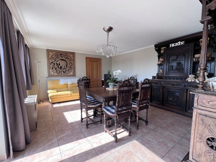 Instapklare woning met 4 slaapkamers, dubbele garage en l...