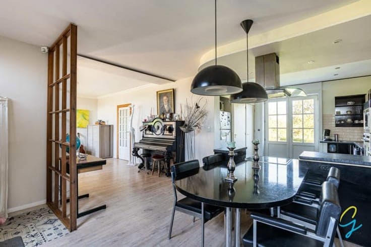 Charming house for sale in a unique location in Everbeek