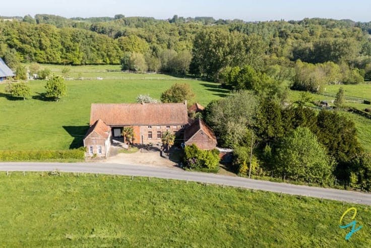 Charming house for sale in a unique location in Everbeek