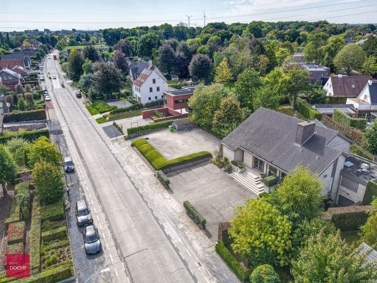 Villa met praktijkmogelijkheden