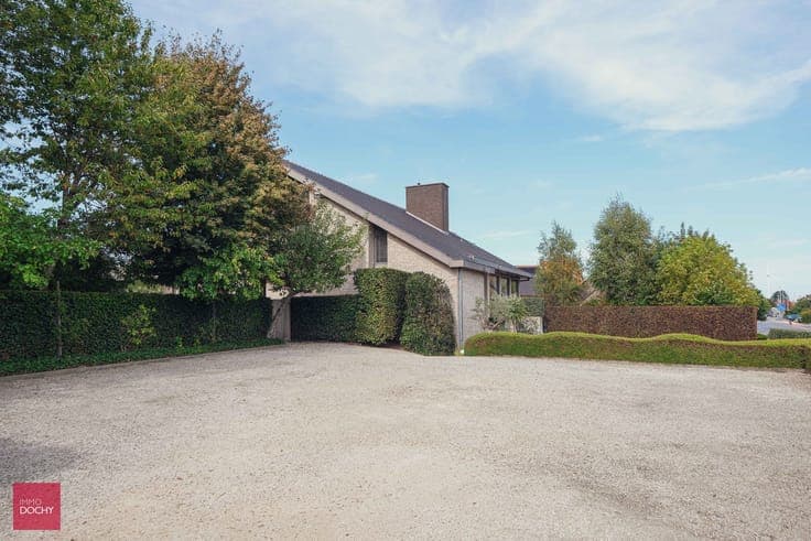 Villa met praktijkmogelijkheden