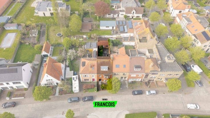 Charming family home with sunny garden and many possibiliti…
