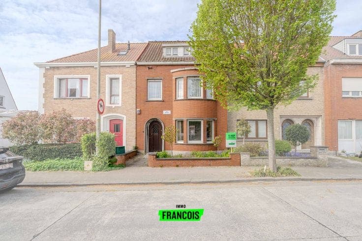 Charming family home with sunny garden and many possibiliti…