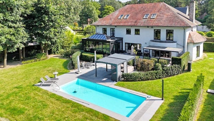 Standingvolle villa 560m² op 29 are met openluchtzwembad