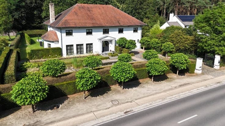 Standingvolle villa 560m² op 29 are met openluchtzwembad