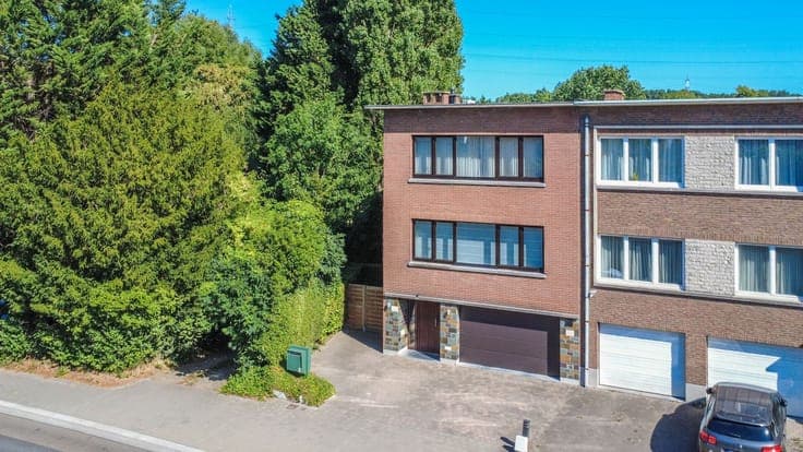 House in Sint-Pieters-Leeuw