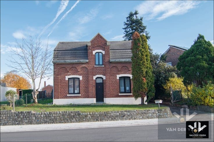 TE RENOVEREN KARAKTERWONING OP RUIM 12 AREN