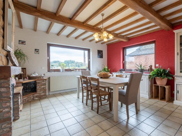Detached house with 50 ares and views in Bellefontaine