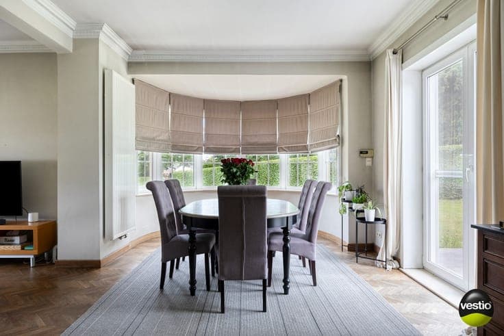 Exclusieve open bebouwing met 5 slaapkamers, zwemvijver e...