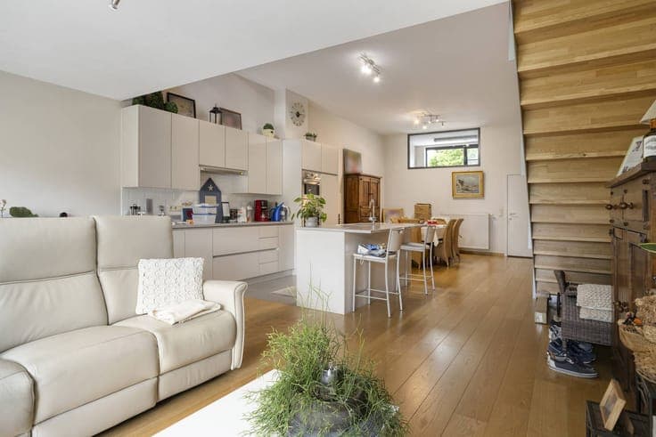 Loft apartment for sale in Roeselare with a sunny terrace.