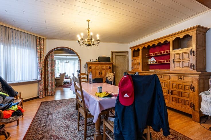 Renovatiepand met tal van mogelijkheden op topligging in ...
