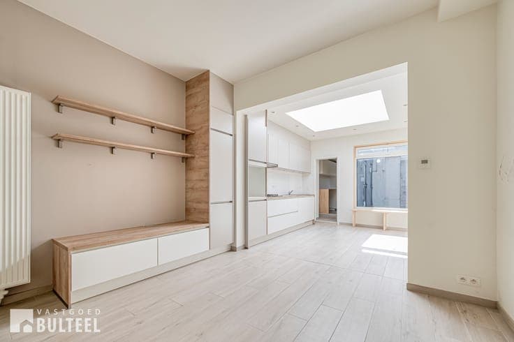 Energiezuinige woning met 3 slaapkamers en stadsterras.