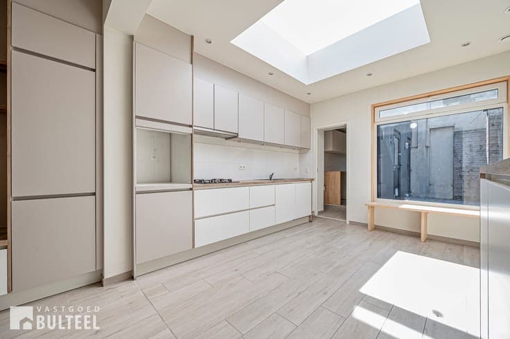 Energiezuinige woning met 3 slaapkamers en stadsterras.
