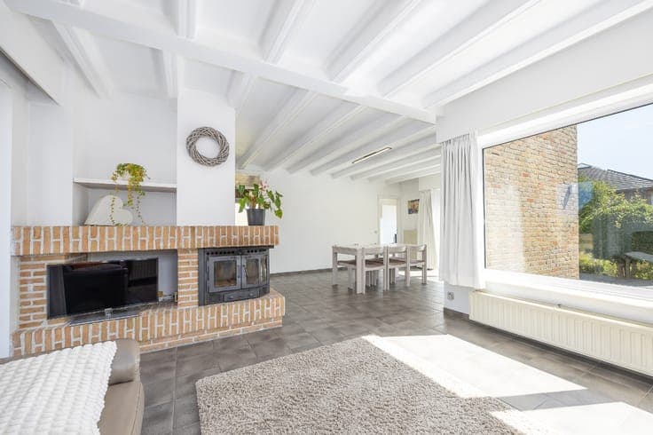 Spacious villa with three bedrooms in a prime location in...
