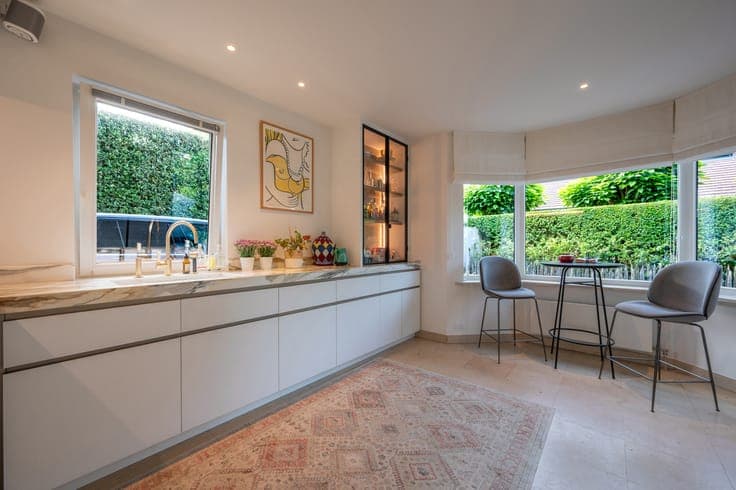 KNOKKE - Exceptional fully renovated villa with pool