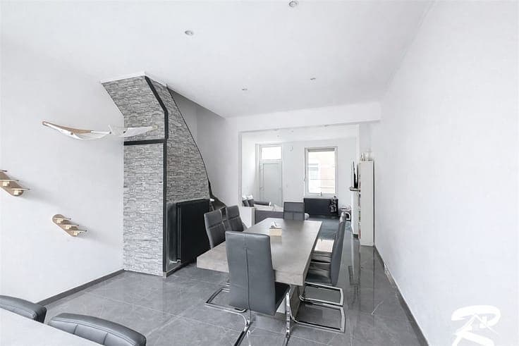 MAISON RENOVEE 3 CHAMBRES - TERRASSE - JARDIN - PEB C