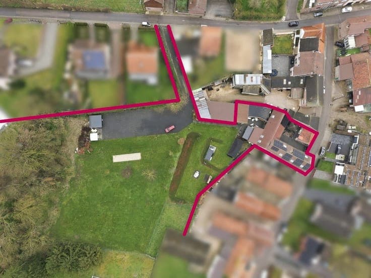 UITZONDERLIJK MULTIFUNCTIONEEL VASTGOED MET 645 M² BEWOON...