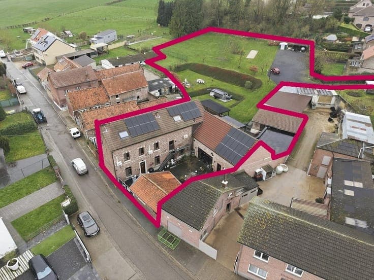 UITZONDERLIJK MULTIFUNCTIONEEL VASTGOED MET 645 M² BEWOON...