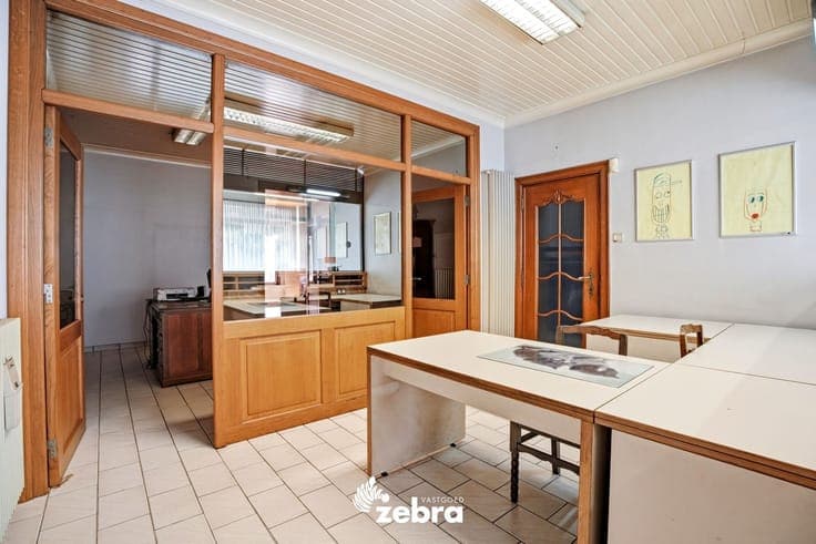 Ruime woning met 4 slaapkamers en tuin te Oostrozebeke!