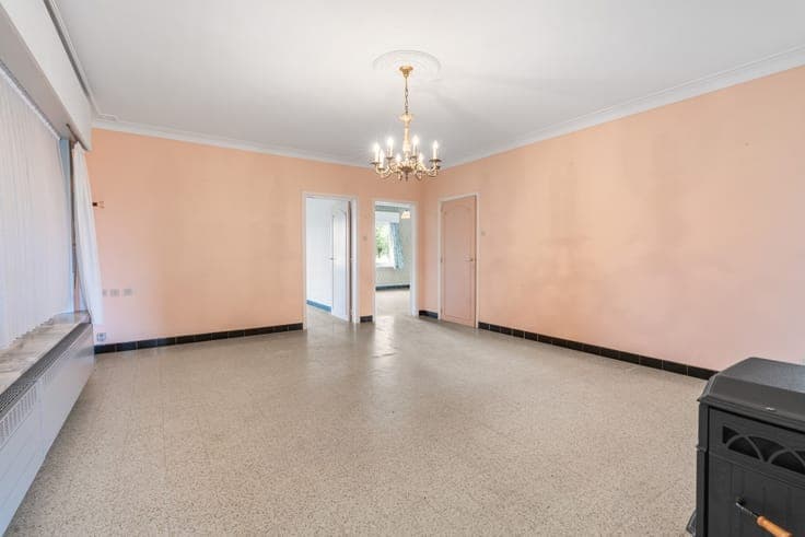 Spacious detached house in Zulte