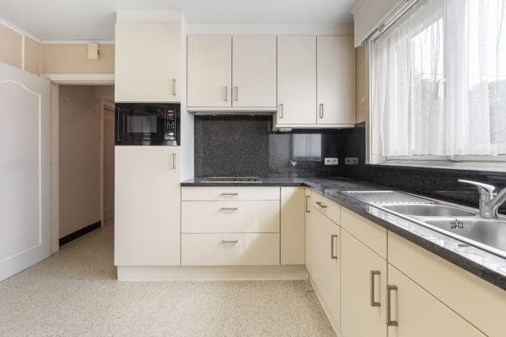 Spacious detached house in Zulte