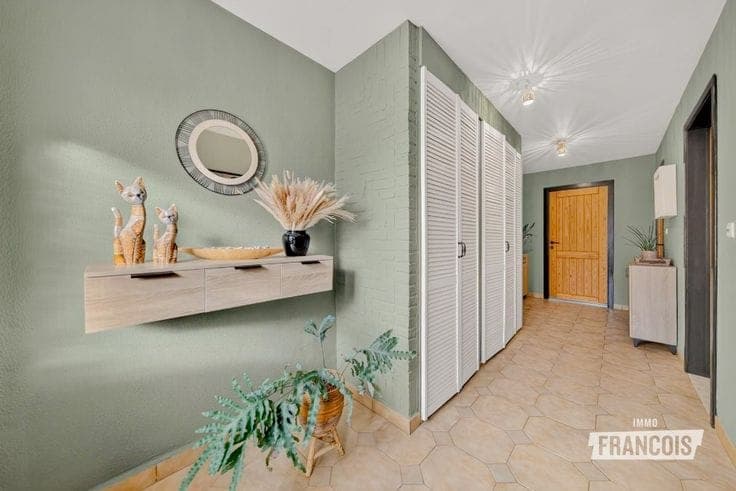 Detached house for sale in a prime location in Pervijze on …