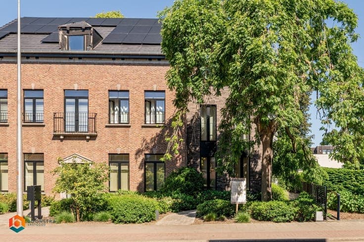 Energiezuinige woning met 3 slpkrs, 2 badkrs, terras en t...