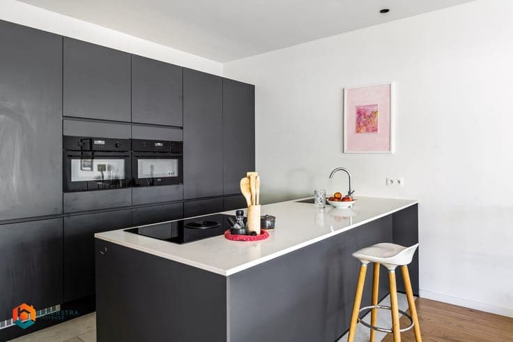Energiezuinige woning met 3 slpkrs, 2 badkrs, terras en t...