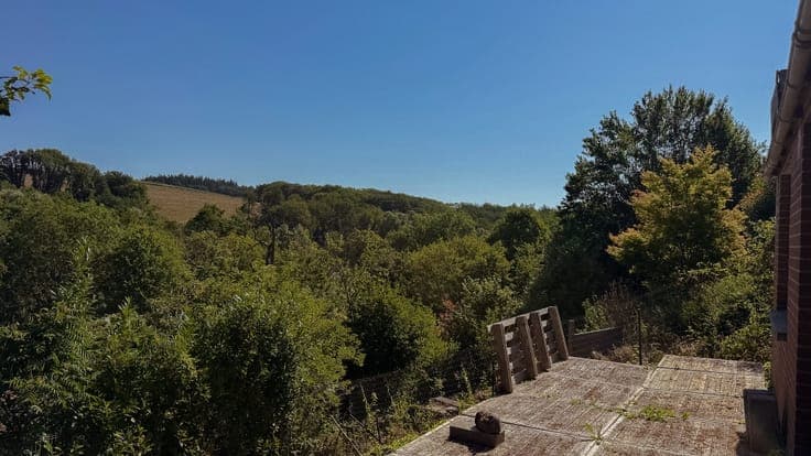 4-bedroom house with a splendid view of the valley