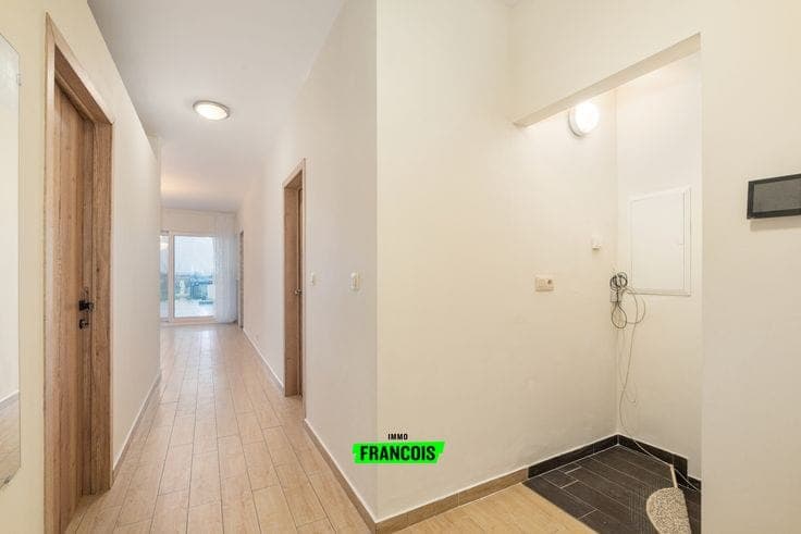 Recent Family Home (2017) with 3 Units & Strong Investment …