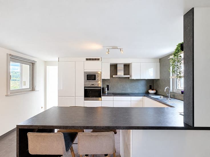 Property with large garden, pastures, workshop and horse stables for sale in Knokke-Heist