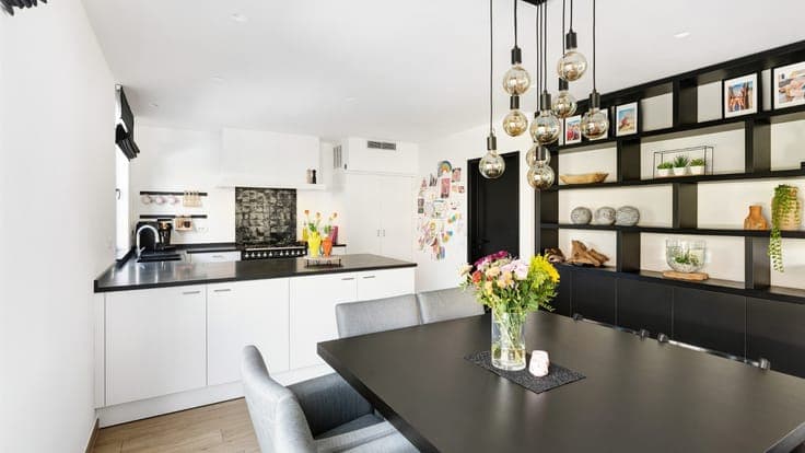 Volledig vernieuwde alleenstaande villa in Westkapelle en...