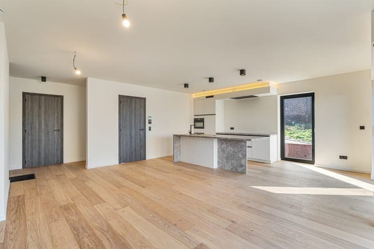 Instapklare nieuwbouw rijwoning met 3 slaapkamers en terras!