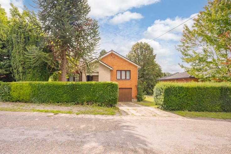 SUPER BUNGALOW 4F - 2 CHAMBRES - JARDIN - GARAGE - PEB D