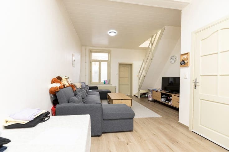 UITSTEKEND GELEGEN OP TE FRISSEN WONING IN HET CENTRUM VA...