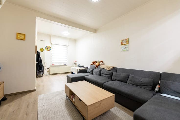 UITSTEKEND GELEGEN OP TE FRISSEN WONING IN HET CENTRUM VA...