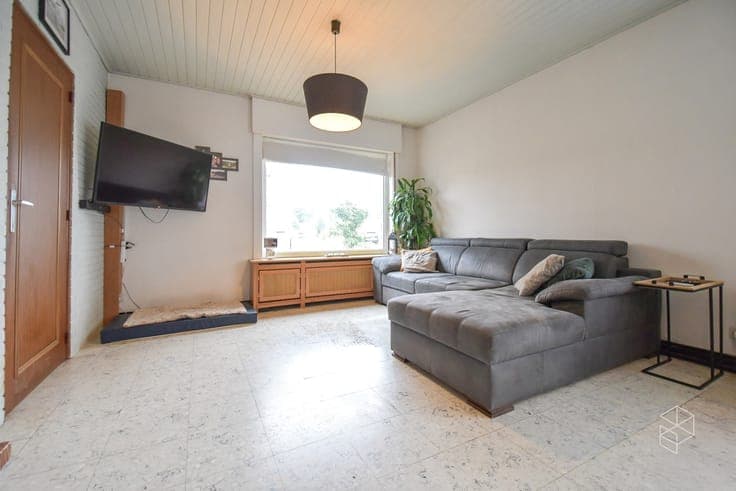 RUIME LICHTRIJKE WONING met 3 SLPKS, GARAGE en grote TUIN