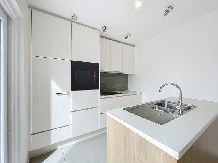 Completely renovated house with large terrace in Zwijnaarde