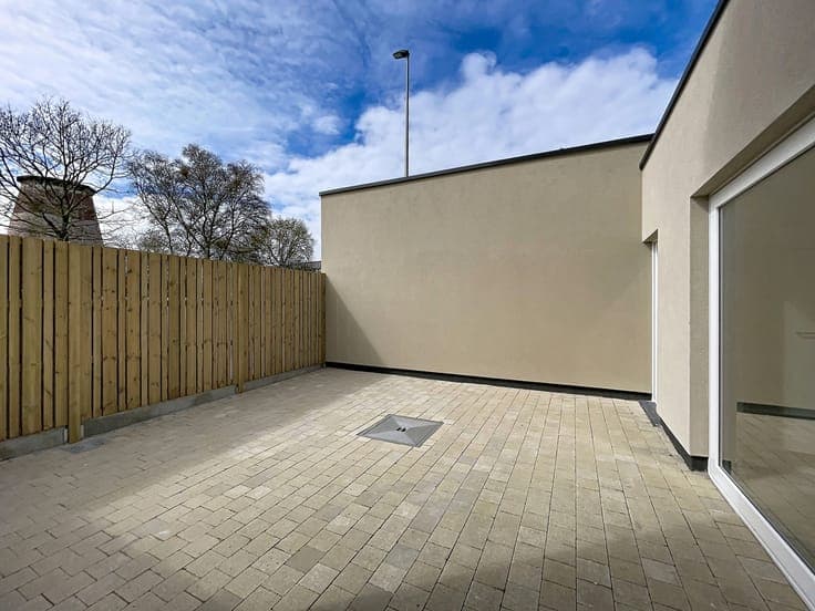 Completely renovated house with large terrace in Zwijnaarde