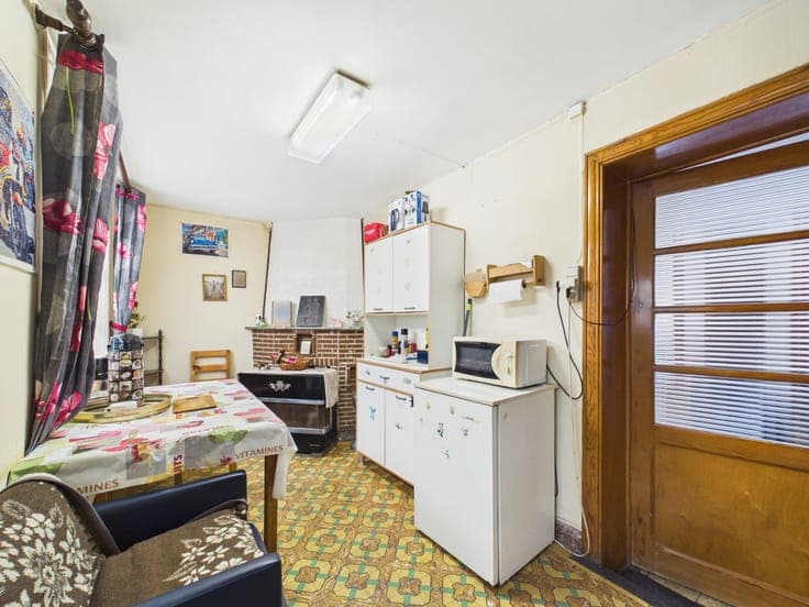 3-Bedroom House with GARDEN