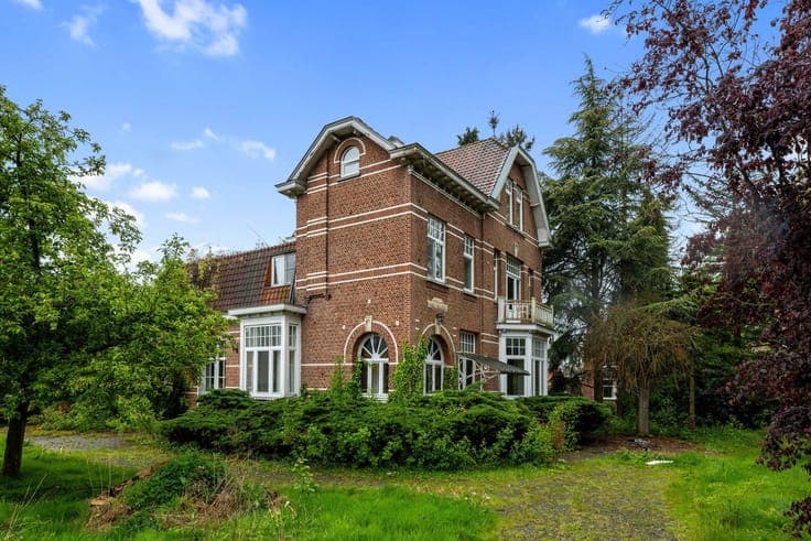 House in Linden