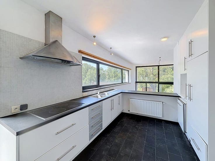 Charming 3-bedroom house for sale in Lennik