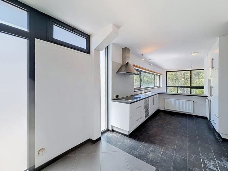 Charming 3-bedroom house for sale in Lennik