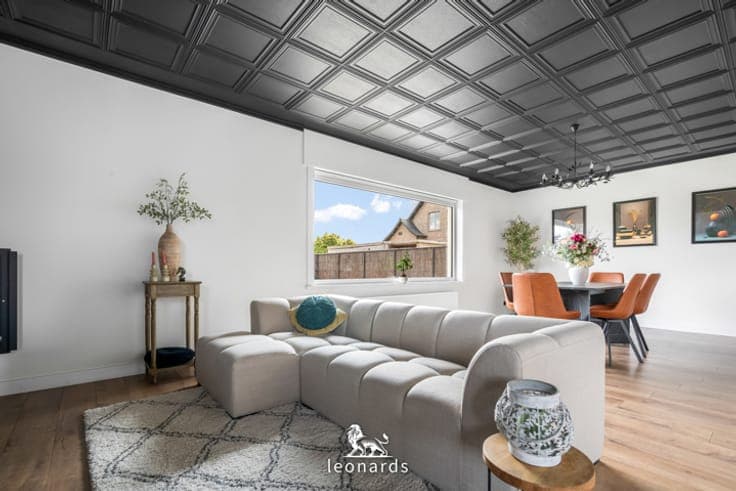 Spacious home in a prime location in Kruisem