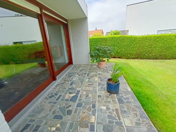 Spacious well-maintained bungalow with huge garden