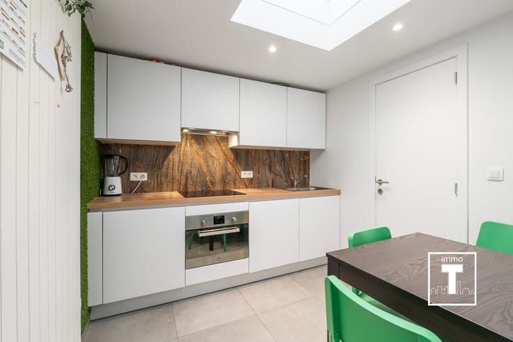 Instapklare rijwoning op topligging in Gent – ideaal als ...