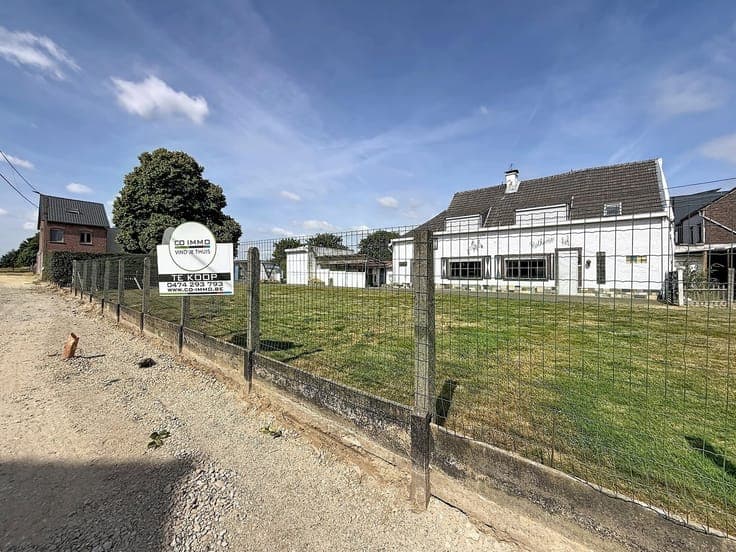Te renoveren woning OF 2 bouwloten voor open bebouwing
