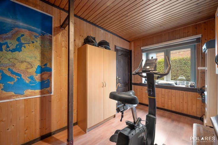 Characterful country house with 4 bedrooms, swimming pool an