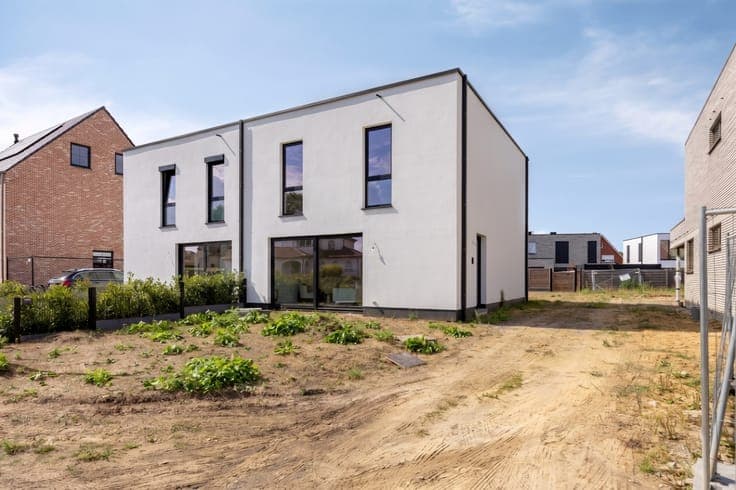 House in Balen